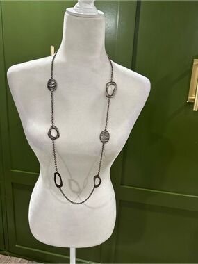 Premier Designs Long Open-Link Necklace in Antique Silver Tone